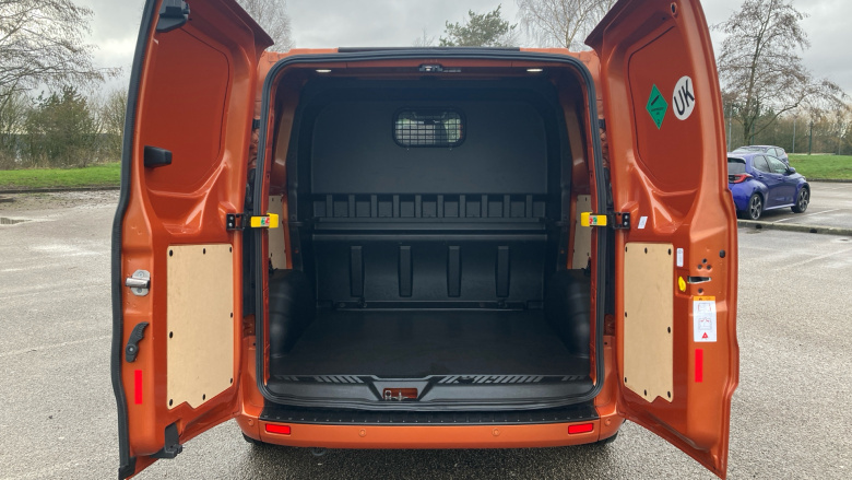 Ford Transit Custom 300 L1 Diesel Fwd 2.0 EcoBlue 170ps Low Roof D/Cab Limited Van Auto